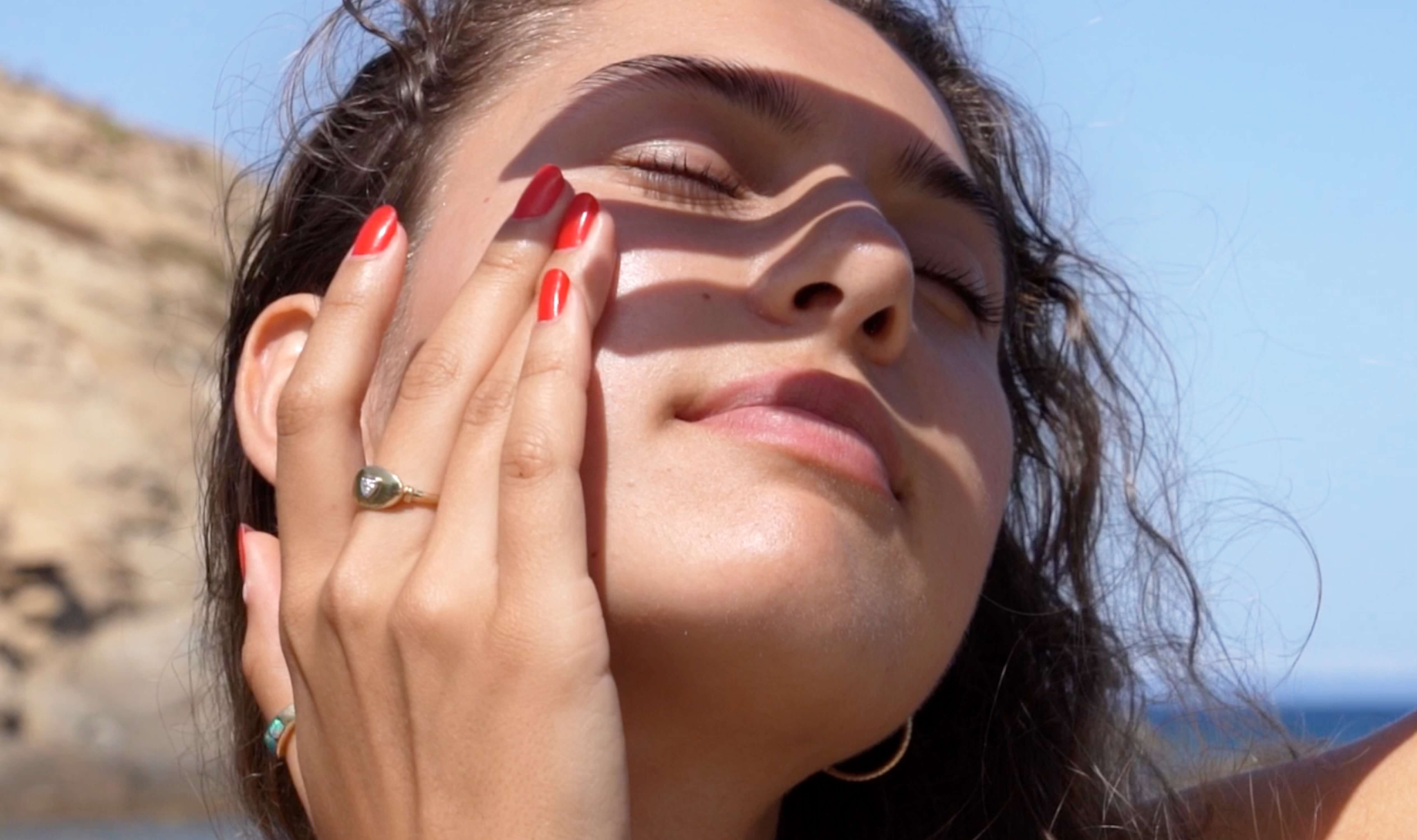 How to Add Sunscreen to Your Beauty Routine
